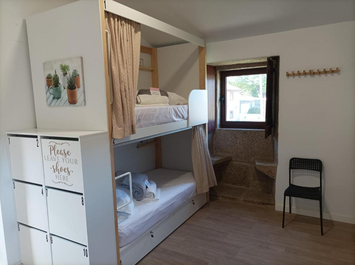 Albergue Aldea Da Pedreira Teo Kültér fotó